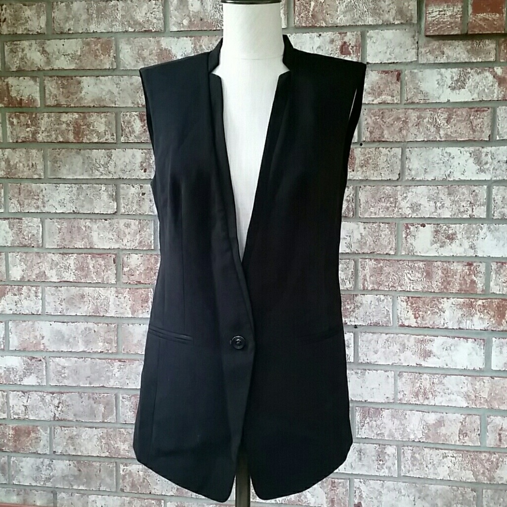 Seasonless Vest- White house black market
